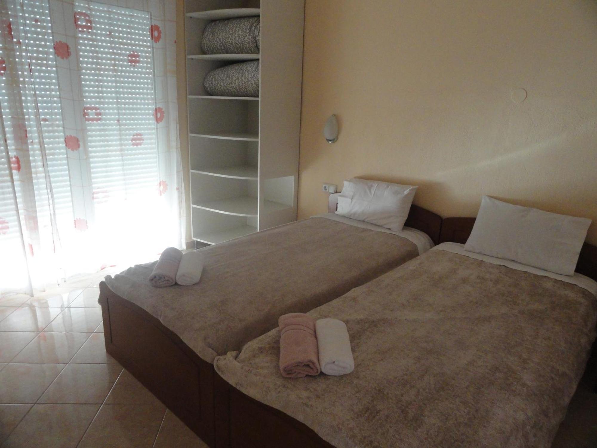 Pension Delfini Asprovalta Kamer foto