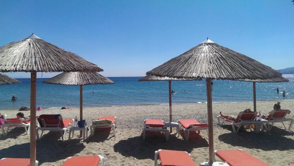 Pension Delfini Asprovalta Buitenkant foto